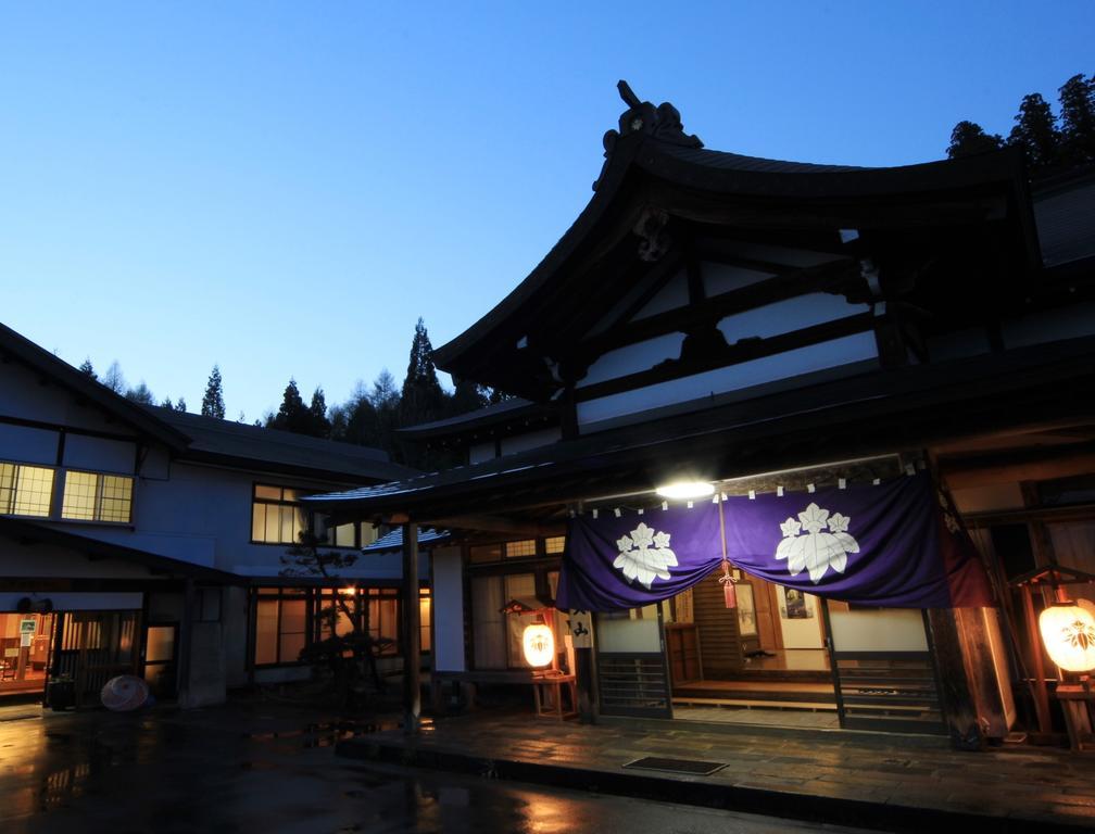 Отель Kyuhonbo Hisayamakan Нагано Экстерьер фото